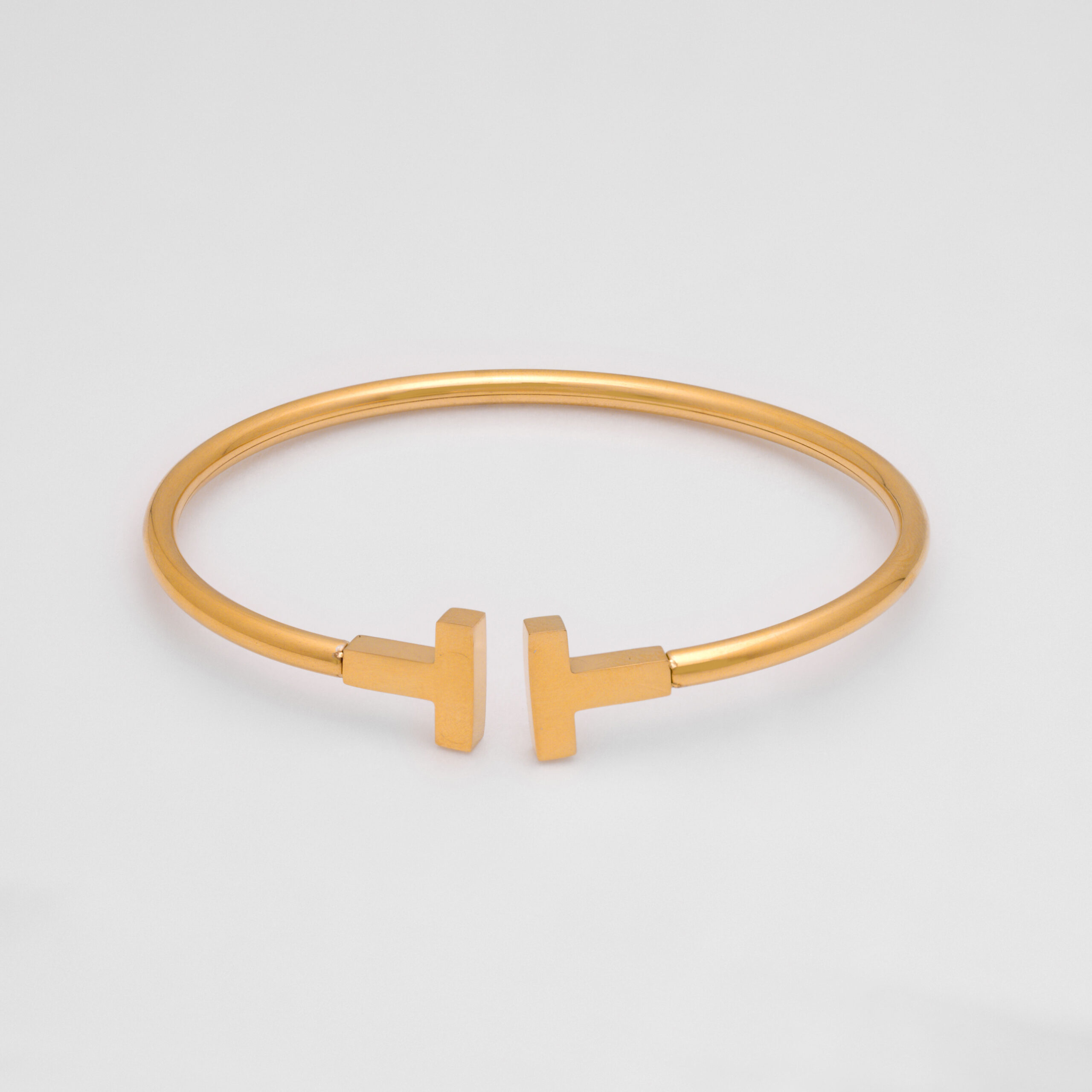 T WIRE BRACELET - GOLD