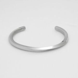 TWISTED BAR CUFF BANGLE - WHITE GOLD